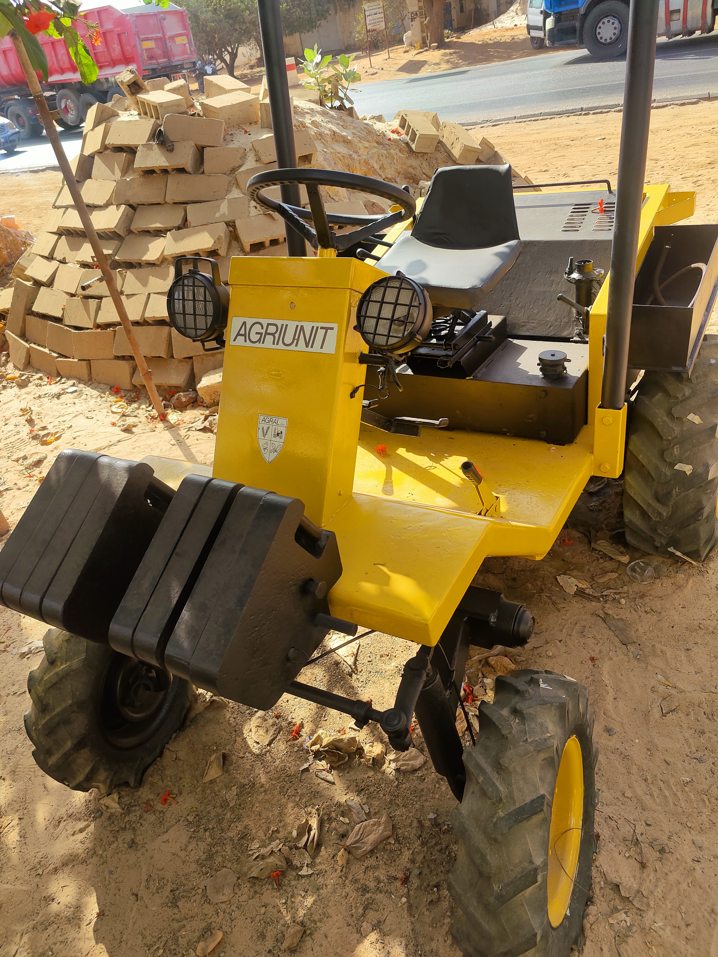 Tracteur agricole a vendre Dakar